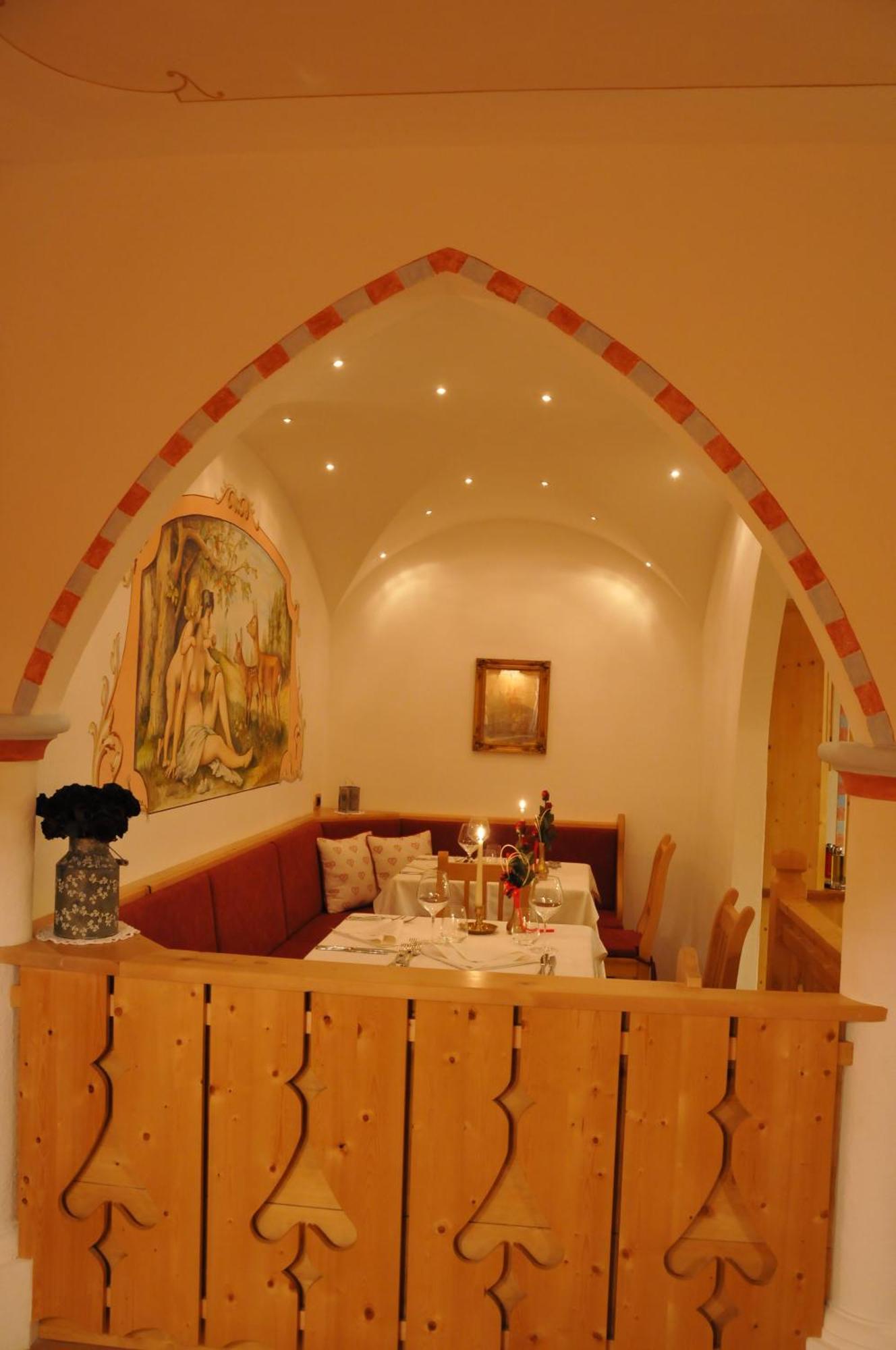 Hotel Valacia Pozza di Fassa Eksteriør bilde